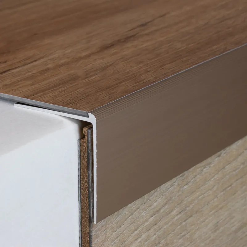 Nez de marche | cornière | ajustable | aluminium anodisé